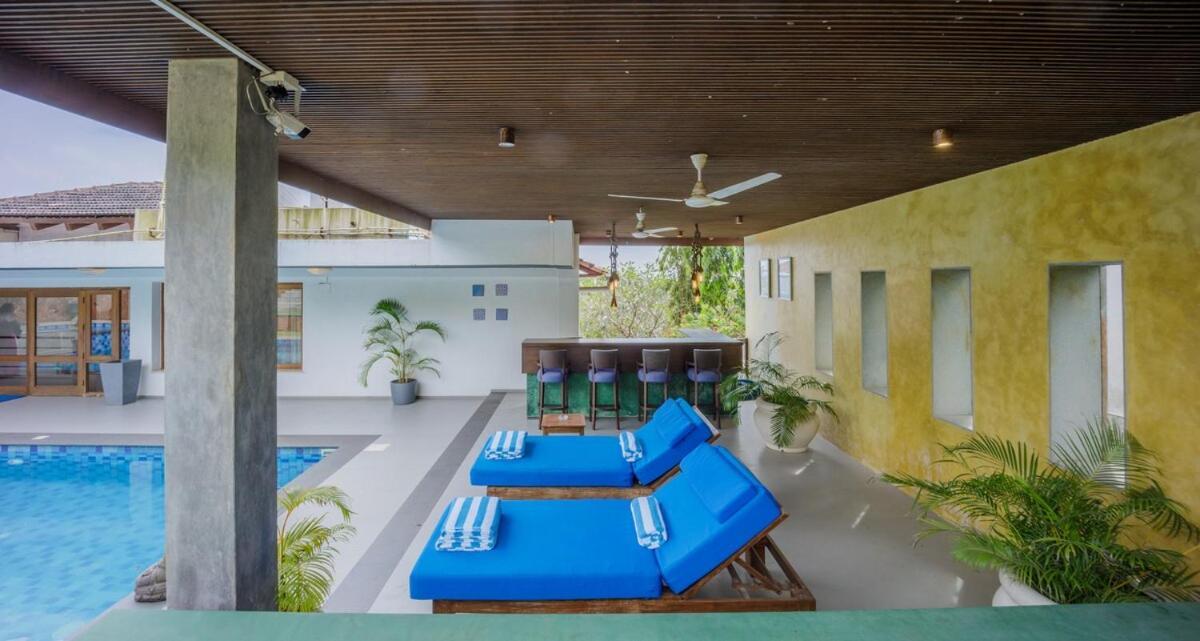 White House 3Bhk Villa With Pool And River View カンドリム エクステリア 写真